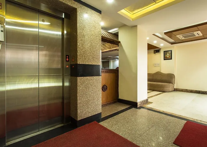 Hotel Kathmandu Inn ホテル カトマンズ